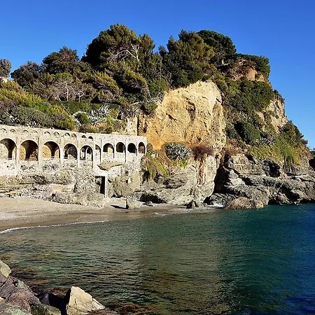 Al Campanile * Albisola Superiore